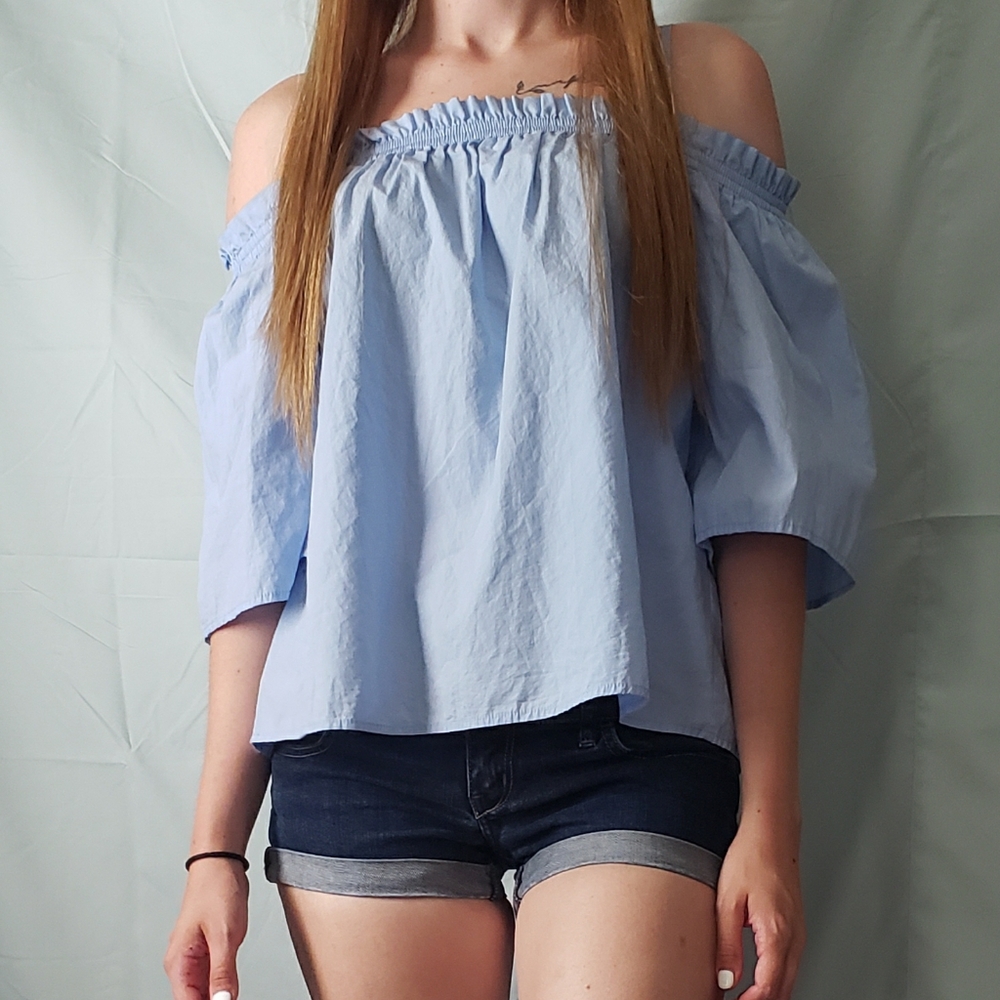 H&M blue strapless shirt